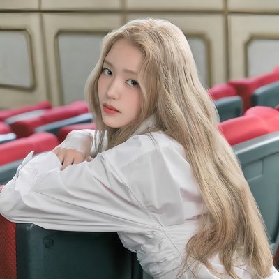Die Hard KPOP & NBA FAN Stand with Ukraine & FUCK TRUMP