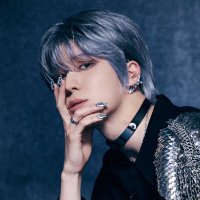 poet | giges; ☆🦕 (@gravityondamage) 's Twitter Profile