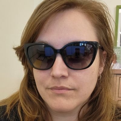 UglyHalfSister's profile picture. Rewriting life as though I like it.