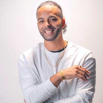 Progressive Entrepreneur | REALTOR® | #1 Best Seller 📚 | #1 Notary in Solano County | @tilinfinityco | @themisguidedpod | https://t.co/0lJUV99EKO