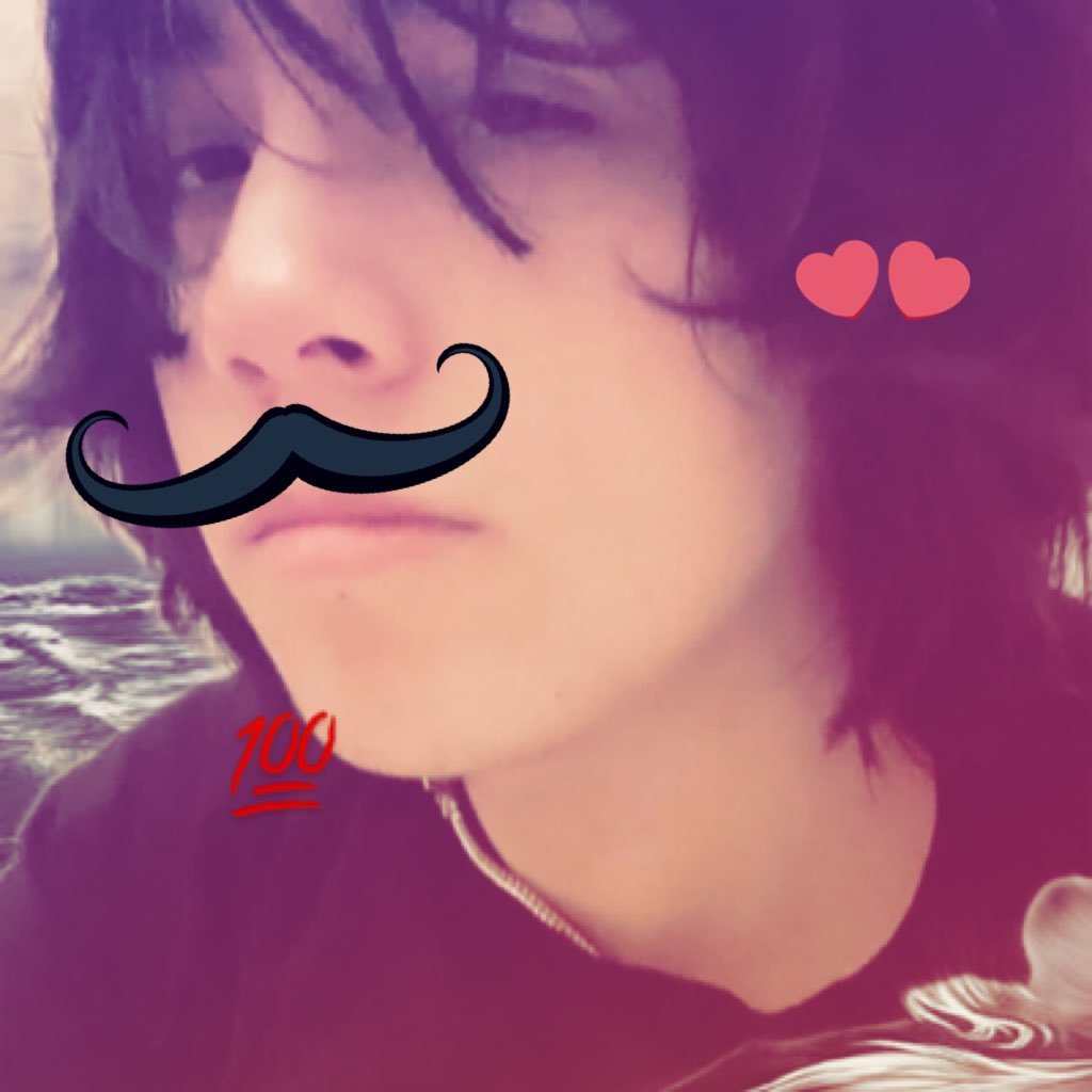 kazee_wazey's profile picture. m gusta kpop, quackity, roier y missa :33