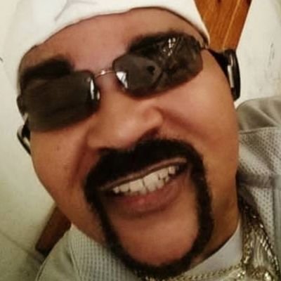 2uDre's profile picture. Here to make new friends and engage in positive conversations