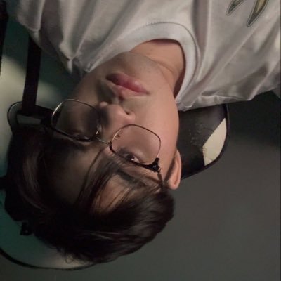 eksaaayl's profile picture. 亡命 | @ekslusib