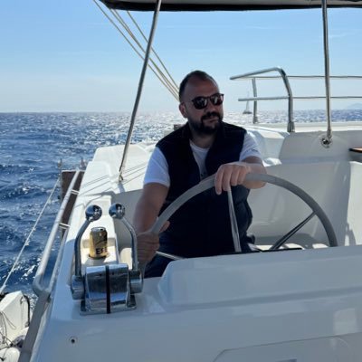 guveneryil's profile picture. 