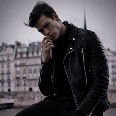 Yerim sensin, göğüm sensin,
cihânım, cennetim hep sen'💙
