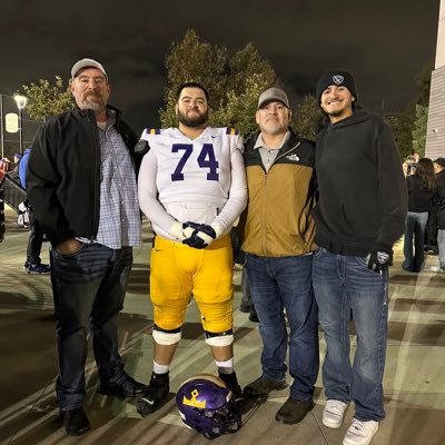 JaimeLara_77's profile picture. CLU Football / #jucoproduct #CityMade