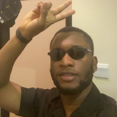 AyodeleSimmy_'s profile picture. | Tech - FrontEnd Web Developer| Lawyer | OAU Alumni. Chelsea fc💙