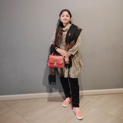 Software Engineer ||
Freelancer ||
Painting 🎨
Gym Lover ||
love to watch series, sing to fvrt songs with guitar 🎸
partially_individually✨
●_●Cool Cool●_●