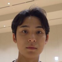zarà (@chocosunkist) 's Twitter Profile