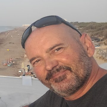 ramondor2's profile picture. Profe de Tecnología. Siempre aprendiendo, siempre innovando, digitalizando... Always look on the bright side of life