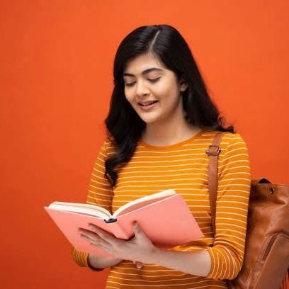 Ly_dia_sol's profile picture. NFT art: where imagination meets reality.