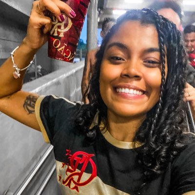 helenalmeengo's profile picture. O que a memória ama, fica eterno ✨