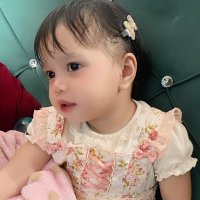 Anna (@annashzwna) 's Twitter Profile