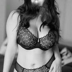 i m an artist. divorced .age 36... .i am an artist and business woman.