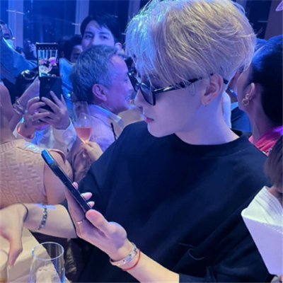 Lorn19819's profile picture. 