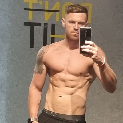 lukelew2k12's profile picture. 