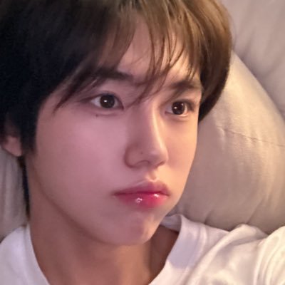 학생 러비티입니다 #성민 바라기