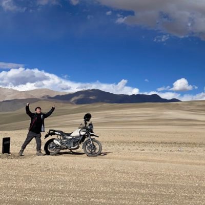 民間宇宙開発の時代、必ずデザインの力が役に立つと信じて、宇宙にまつわるデザインのお仕事を手広くやってます。 東大先端研 宇宙xデザインラボ研究員、宇宙ベンチャーDigitalBlast、慶應義塾SDM、リーマンサット所属。自分でデザインした宇宙船で宇宙に行くのが目標!バイクと車と旅が好きで35カ国くらいウロウロ。