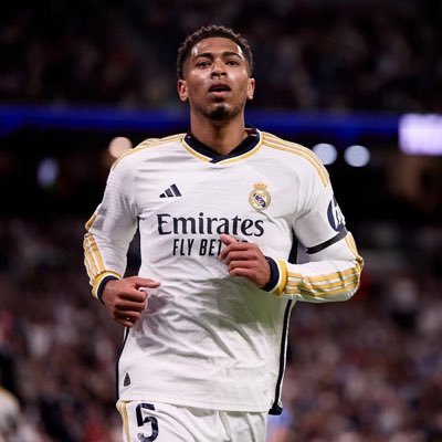 AliVapour18567's profile picture. 