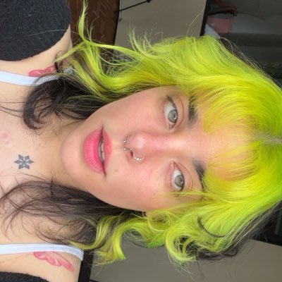 Spoiled Latina, amazing peach 🍫
$ findom brat $ ❄️ FANTASY PERFORMER 24/7
Love green btw