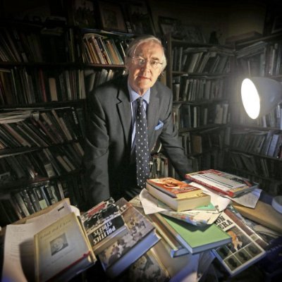 The Dr Eamon Phoenix Foundation promotes mutual understanding and reconciliation in Ireland through the professional study of history.