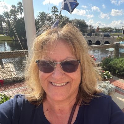 Mom & wife to a great & loving hubby & son. Brewers, Bucks & Packers in that order. Cooking, wine, travel, reading, NYT Crossword. No DMs unless I know you