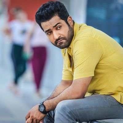 Follow Me Follow Back 💯 🔙
@CisfHqrs |NTR🔥 |Chris Evans 🛑|Kohli🐐|Ronaldo 💥
|Music 🎶🎶 | T2B🎶❤️