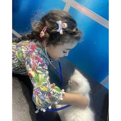 قريباً قريباً سَننسىٰ العناء وإنْ فرَّقَتنا دروبُ السفرْ ..🩵
vet32🐾
kfs u, Lvl 4
🇵🇸