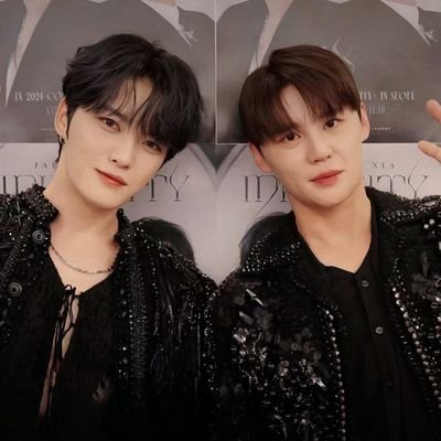 동방신기 ♥JYJ💜JX🩷갓세븐💚
😍Jaejoong - Jayb🥰
~©a$$|op€|@hG∆s£~💚❤