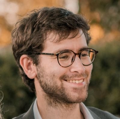 Um homem que se diz livre, mas não sabe se o é realmente
@photohistorylx