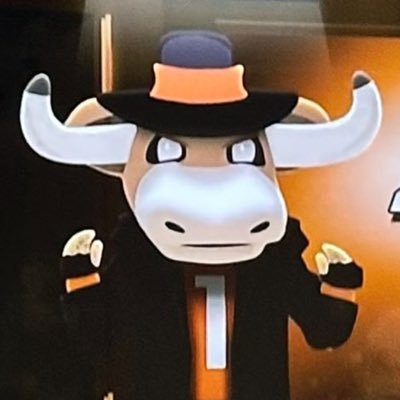 The Preferred Walk-On of Longhorn Twitter. ||“The world treats winners a lot differently than it treats losers” || #BurnTheBoats🤘 #GoPreds #GirlDad