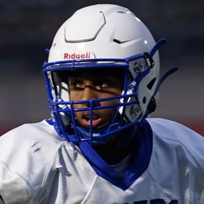 Sunnyvale HS | 3 Sport Athlete 🏈⚽️🏃 | C/O 28 | 6,0 155 | 🏈 WR/DB | ⚽️ FB/WB | 🏃300h 100h 🚧 HJ |