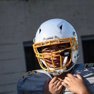 Santa2183093200's profile picture. I play with prosser career Academy football ,weight:220 , height:5’8  , football jersey:#59 OL,DL