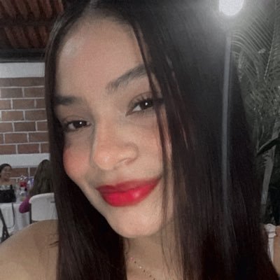 itsgetzhe's profile picture. 🍒