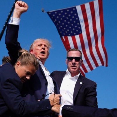 Proud member of the #WeKnewCrew God Country Family Friends #MAGA #Trump 1A 2A NON GMO opinions. Patriot. #ChristIsKing