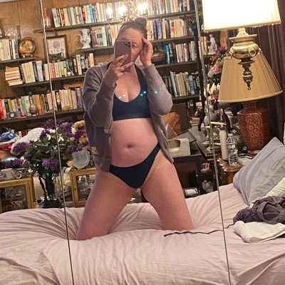 ⚜️Minnesota feet queen 👸🏻 ask me about worn items 🧦