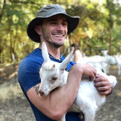 eemedup's profile picture. CPG production design partner & host of the Shelf Help Pod / Prev: 8-figure brand co-founder.