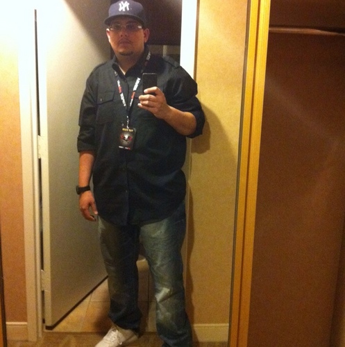 coolazo's profile picture. 