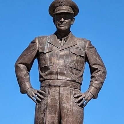 YouSeemGneiss's profile picture. REEEEEEEEEEE

#emaw #americafirst