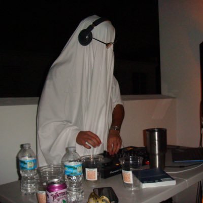 lucascaceres44's profile picture. Belen Jesuit ‘22 FIU Honors ‘26 📞