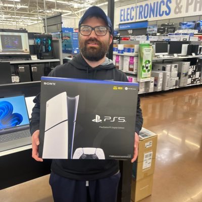 Gamer|26 years old|Production Worker| I'm on PS5 and Nintendo Switch hit me up on PlayStation east-shadow870 and on Nintendo! Friend code is SW-0099-1549-8788