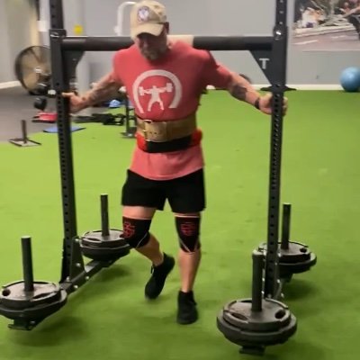 Retires Army guy who likes to lift heavy shit and train others to do the same.