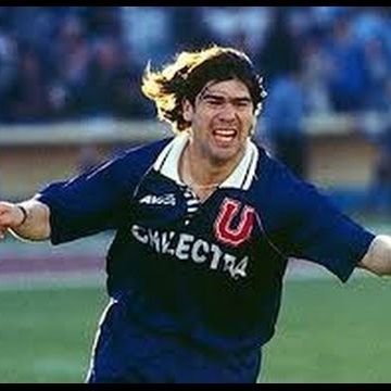 HINCHA DE LA U HASTA LA MEDULA DE LOS HUESOS ,JAMAS PODRAN COMPARARSE CON ESTA HINCHADA LOS POLLOS....