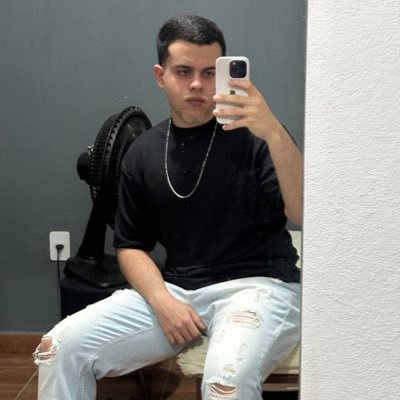 bielziinmedeiro's profile picture. ☘