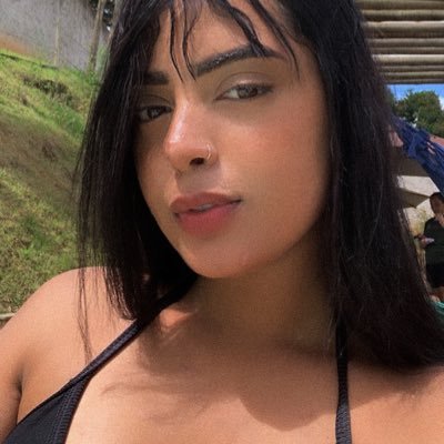 MaiaDuda10's profile picture. 