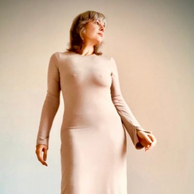 CryptoArtWoman minting NFTs from 2019. Author. Co Founder. Board Member. CEO. Blockchain. Web 3.0. AI. #DigitalHumanitiesPhD #MIT #ForresterProCX