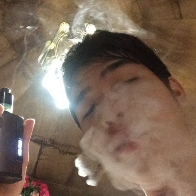 24 y/o, Basically a student and enjoying my life with my beautiful family & I love to travel around the World. My old acc got SUS. #BIGWIN #ManifestingWins #BTC