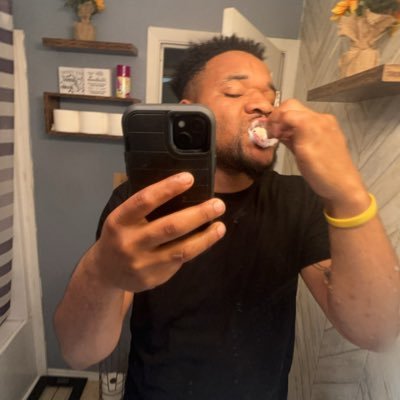 👨🏾🍳DaReal Chef LitT🔥 ♓️03/14🖤🤞🏾 11/12 💛 Mississippi Made 🌴 Part Asshole Part comedian 🤝🏾.