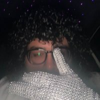Les (@les2theuniverse) 's Twitter Profile