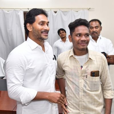 nagapraveen59's profile picture. YSRCP..Youth Wing President.. Settipalli (v)
Rayachoty Constituency..Star Champaigner.. & Social Media Conveenor..
Annamayya(Dist).
Jai Jagan..🙏